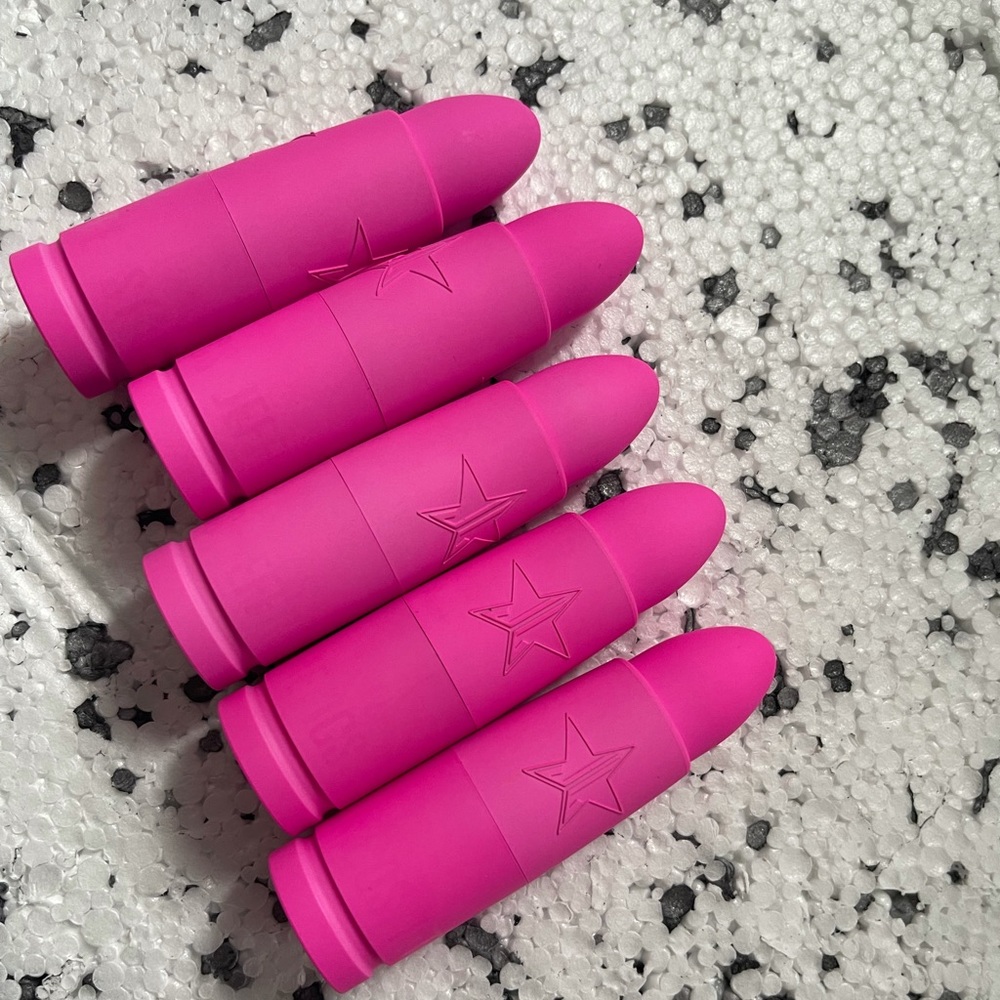 JEFREE STAR VELVET TRAP LIPSTICK